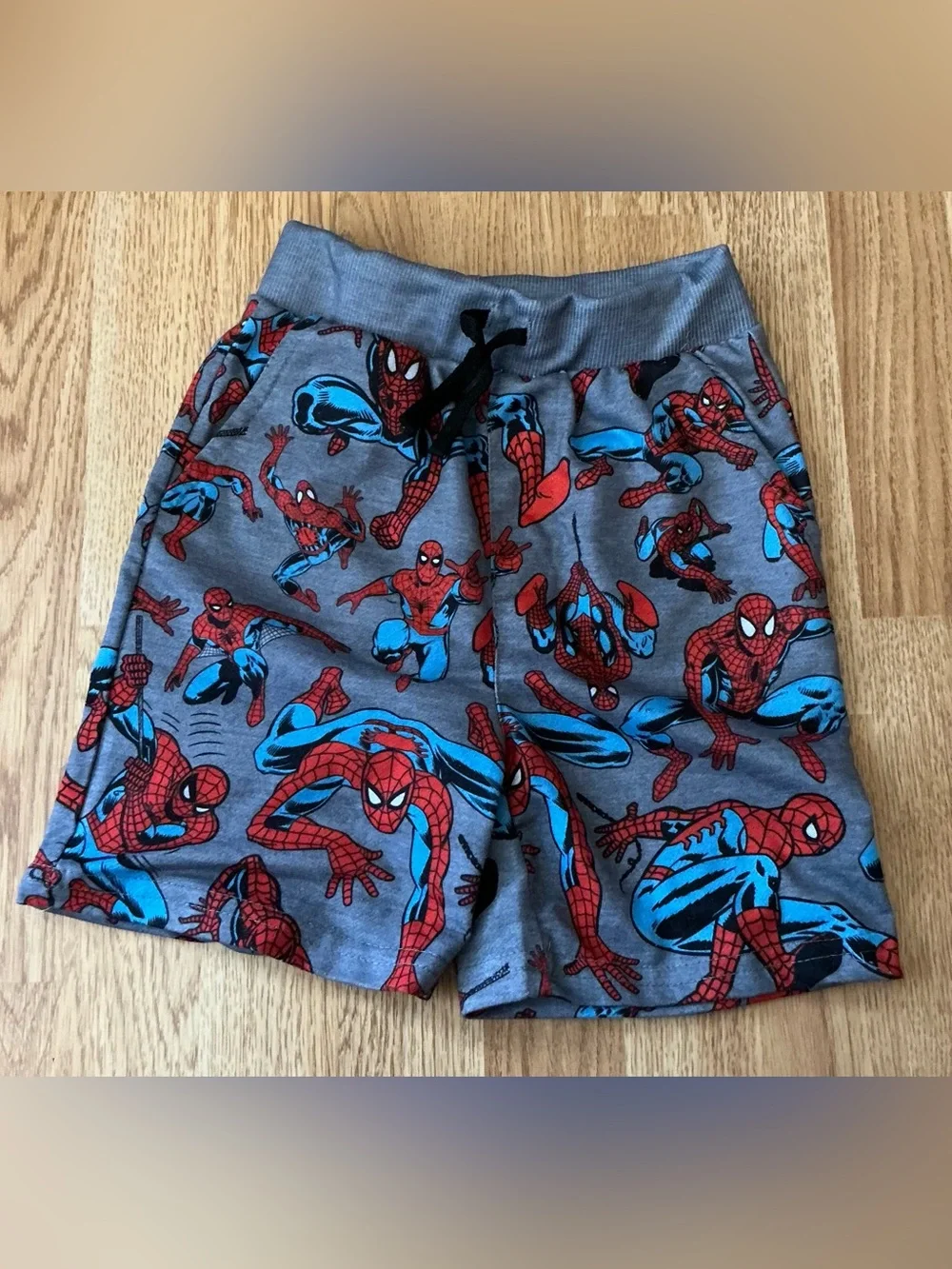 Marvel Spider-Man Red and Blue Kids Superhero Tee & Shorts Set Size 5